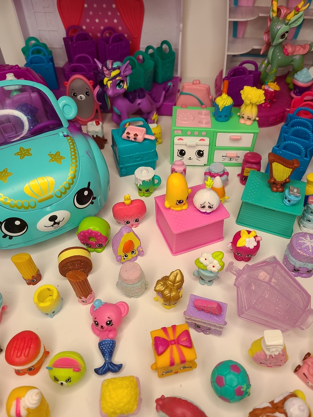 Large Shopkins Bundle Houses Cars & 120+ Figures - Picture 6 of 16